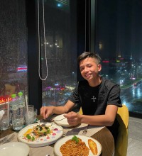Q việt