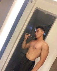 Đông.