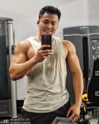 Tony hùng